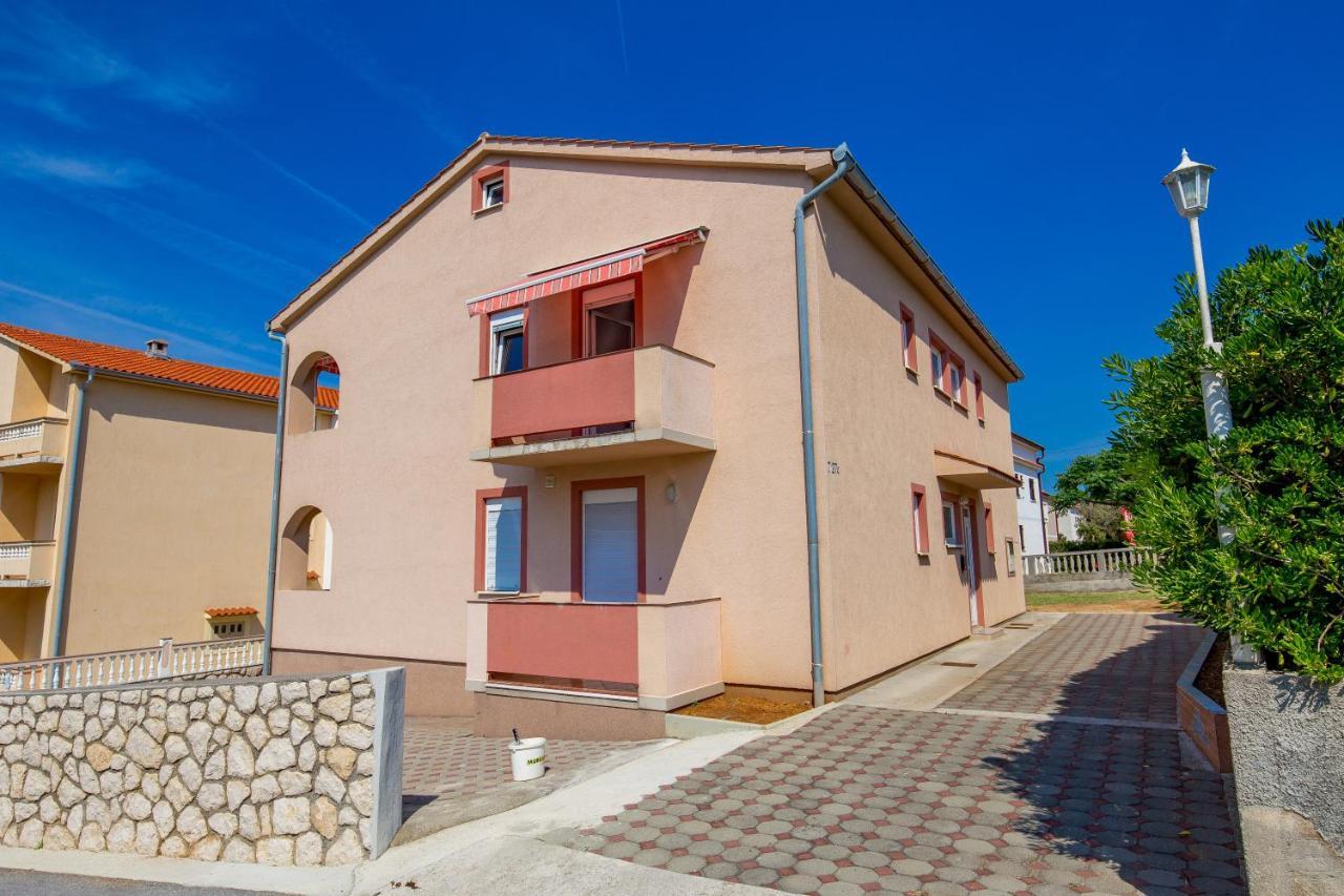 Apartment Tonka Barbat na Rabu Экстерьер фото