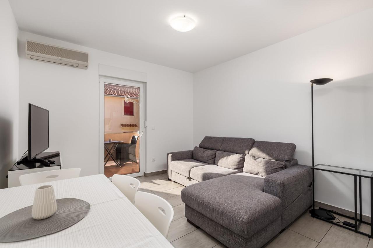 Apartment Tonka Barbat na Rabu Экстерьер фото
