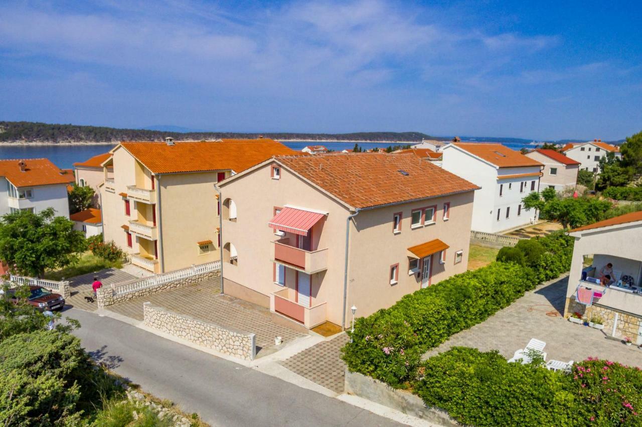Apartment Tonka Barbat na Rabu Экстерьер фото